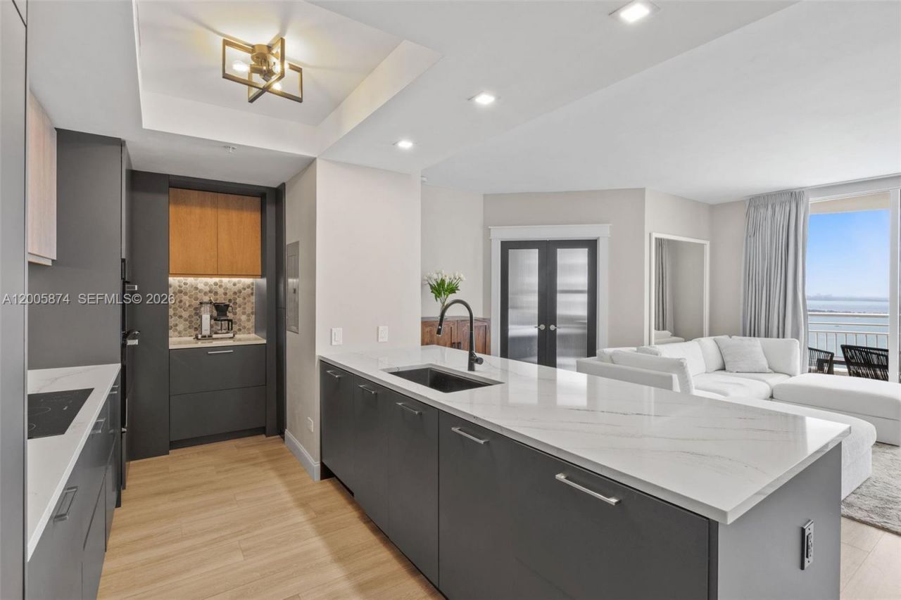 848 Brickell Key Dr, Unit 3403, Miami, FL 33131 Photo