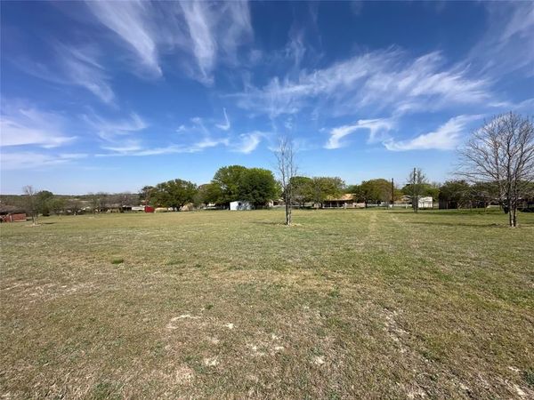 909 E Cedar , Comanche, TX 76442