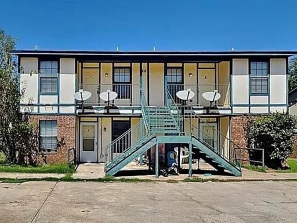 612 Race Street , Crowley, TX 76036