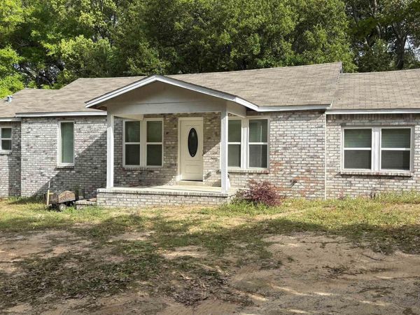 7251 Pinehill Road, Daphne, AL 36526