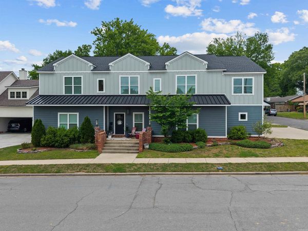 305 W Cross Street , Benton, AR 72015