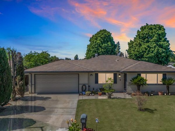 5400 Cherry Tree Lane, Bakersfield, CA 93309