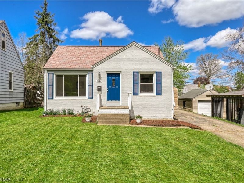 1323 29th Street NE, Canton, OH 44714 Photo 1