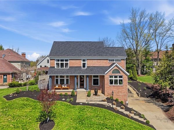 7018 Bennington Woods Dr , Pittsburgh, PA 15237