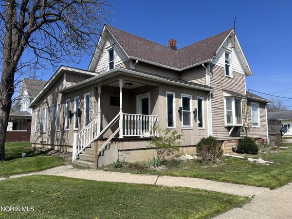 603 N Clinton Street , Defiance, OH 43512