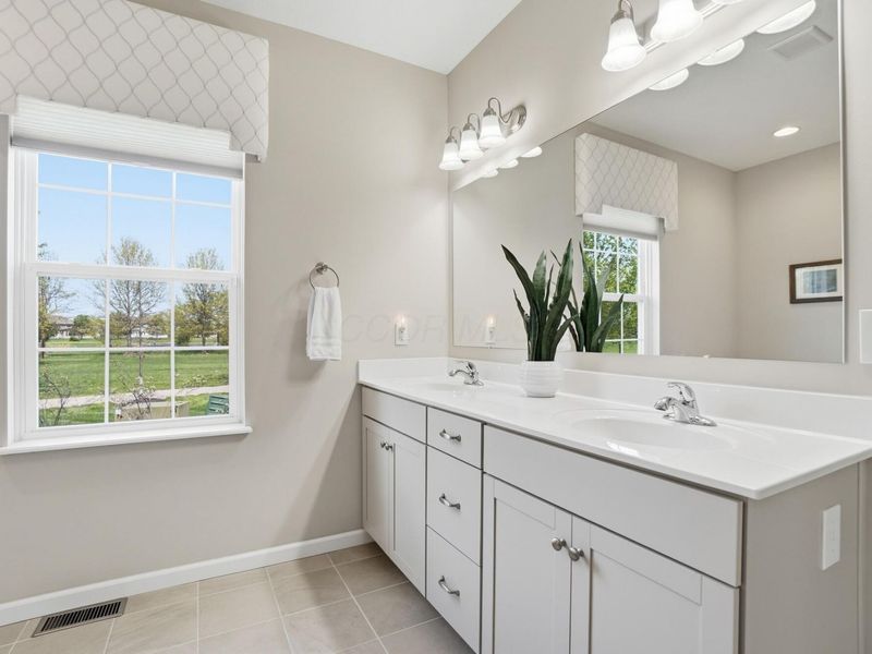 1056 Little Bear Place, Lewis Center, OH 43035 Photo 24