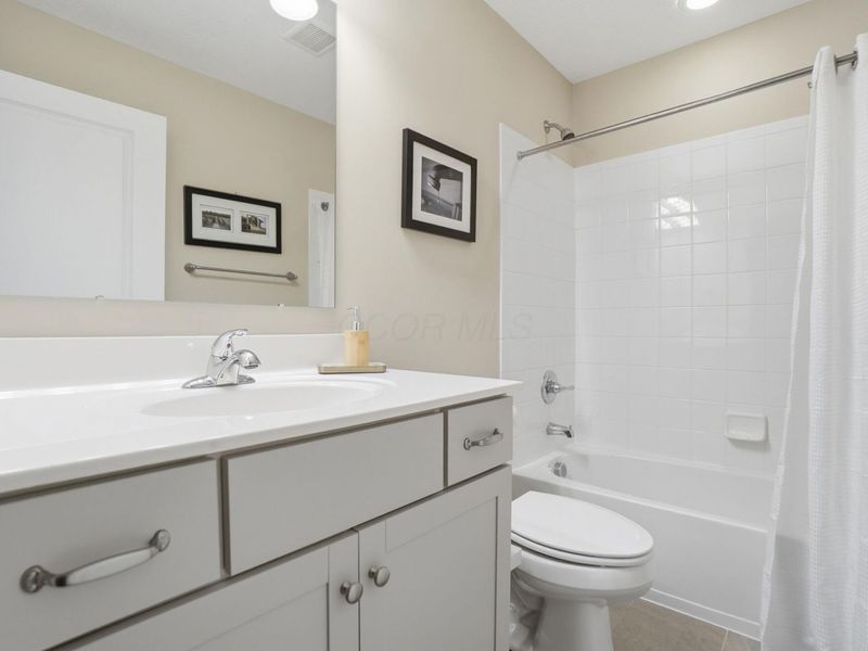 1056 Little Bear Place, Lewis Center, OH 43035 Photo 34