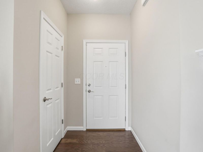 1056 Little Bear Place, Lewis Center, OH 43035 Photo 4