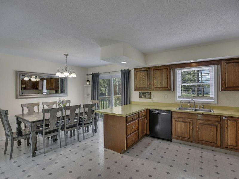 389 Twenty Grand Road SW, Pataskala, OH 43062 Photo 2