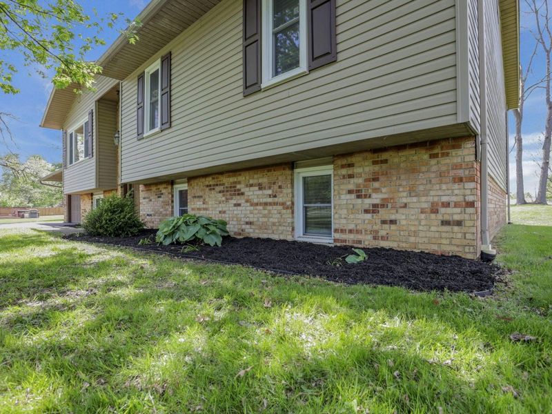 389 Twenty Grand Road SW, Pataskala, OH 43062 Photo 5