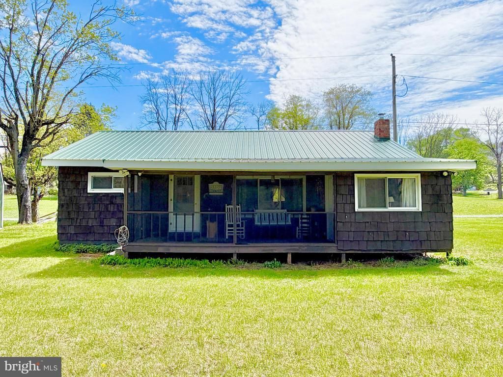 457 COVE STREET , EVERETT, PA 15537