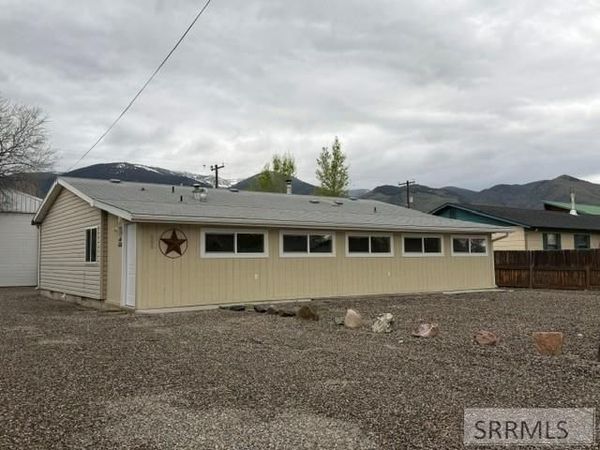 805 E Lemhi Avenue, SALMON, ID 83467