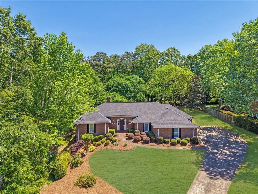 205 Saddle Creek Drive, Roswell, GA 30076 Main Photo