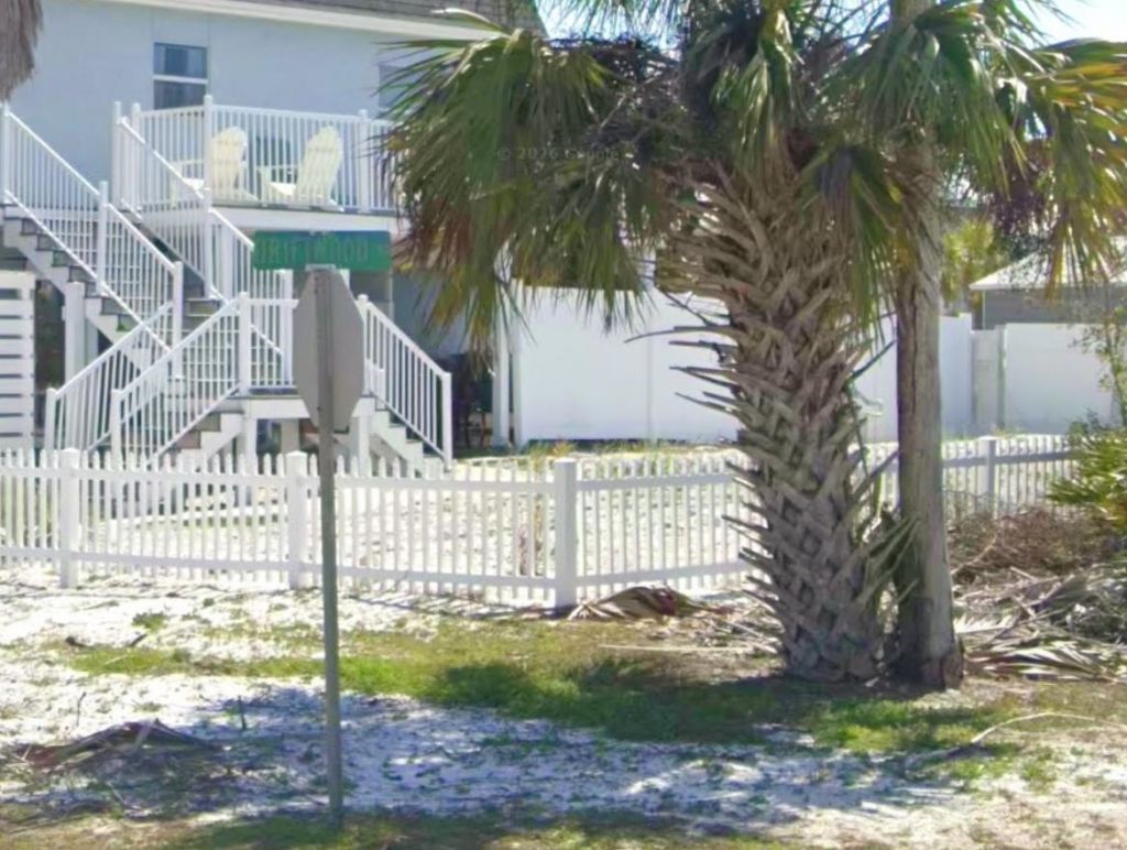 210 Driftwood Avenue, Port Saint Joe, FL 32456 Photo