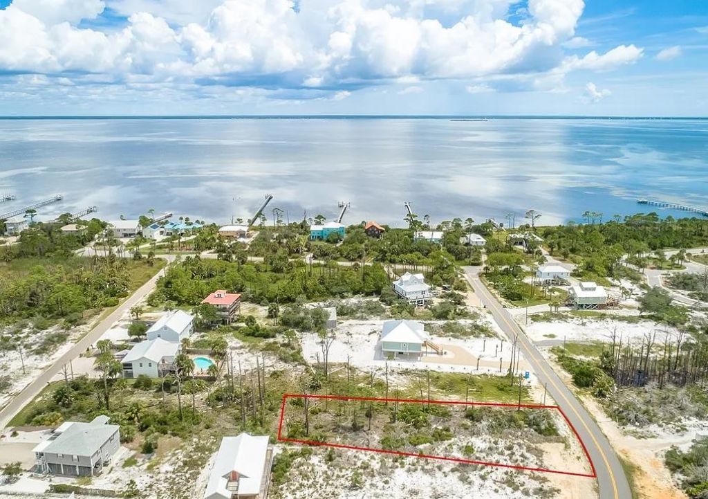 210 Driftwood Avenue, Port Saint Joe, FL 32456 Photo