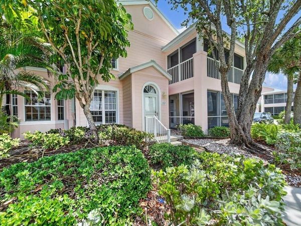 391 NE Plantation Road, Unit 215, Hutchinson Island, FL 34996