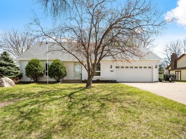 10644 Wellington Lane N, Maple Grove, MN 55369