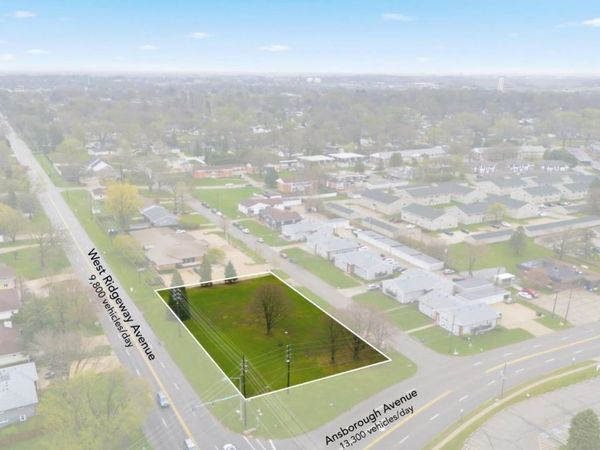 Ridgeway Avenue, Unit Corner Lot, Waterloo, IA 50701