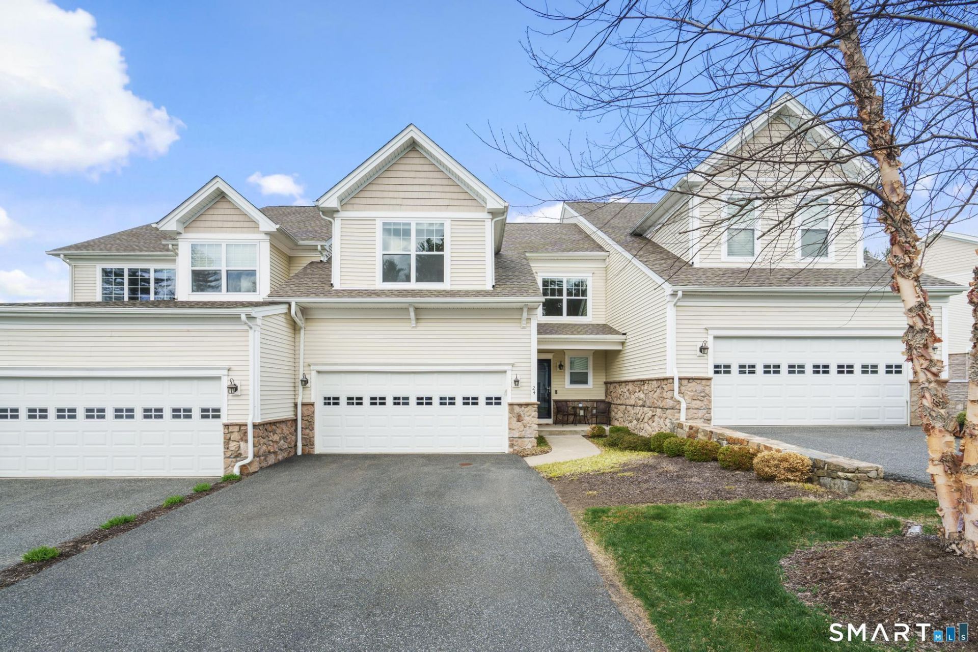 24 Highridge, Unit 24, Middlebury, CT 06762 Main Photo