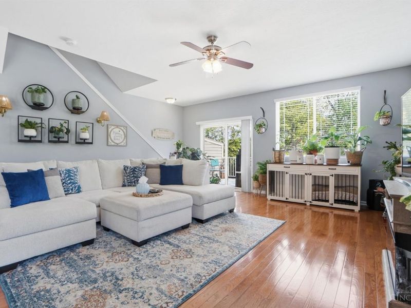 9594 Greenery Court, Loveland, OH 45140 Photo 2