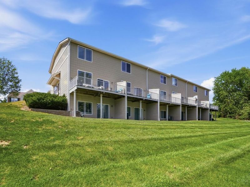 9594 Greenery Court, Loveland, OH 45140 Photo 32