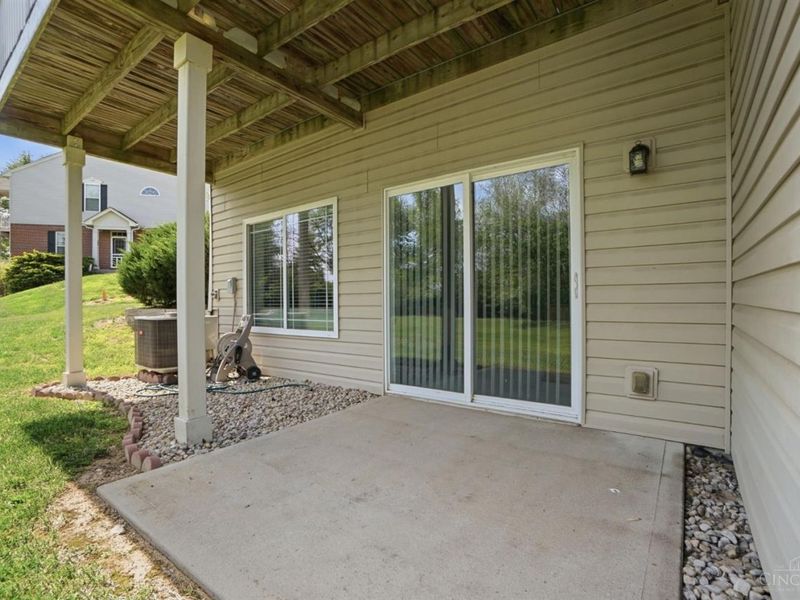 9594 Greenery Court, Loveland, OH 45140 Photo 33