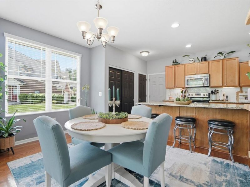 9594 Greenery Court, Loveland, OH 45140 Photo 5