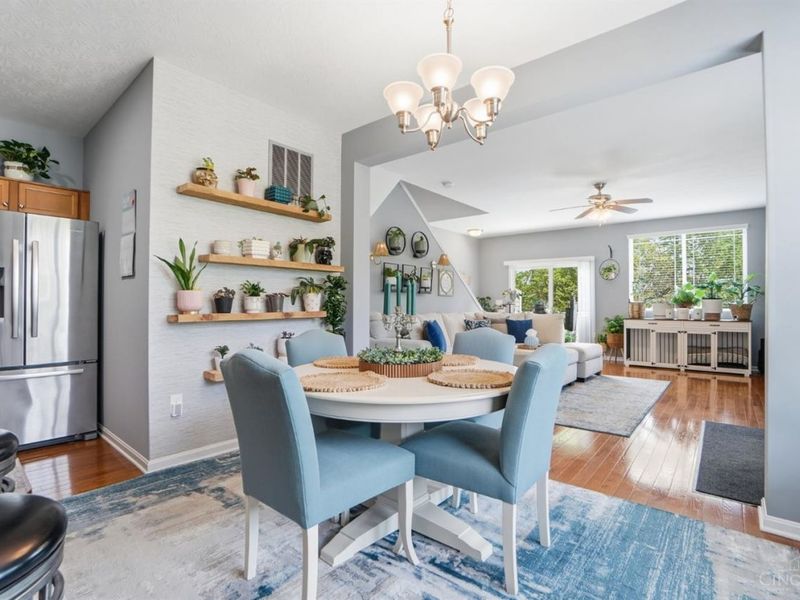 9594 Greenery Court, Loveland, OH 45140 Photo 6