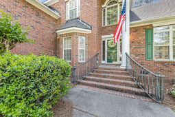 4220 Meadowbrook Court photo 4