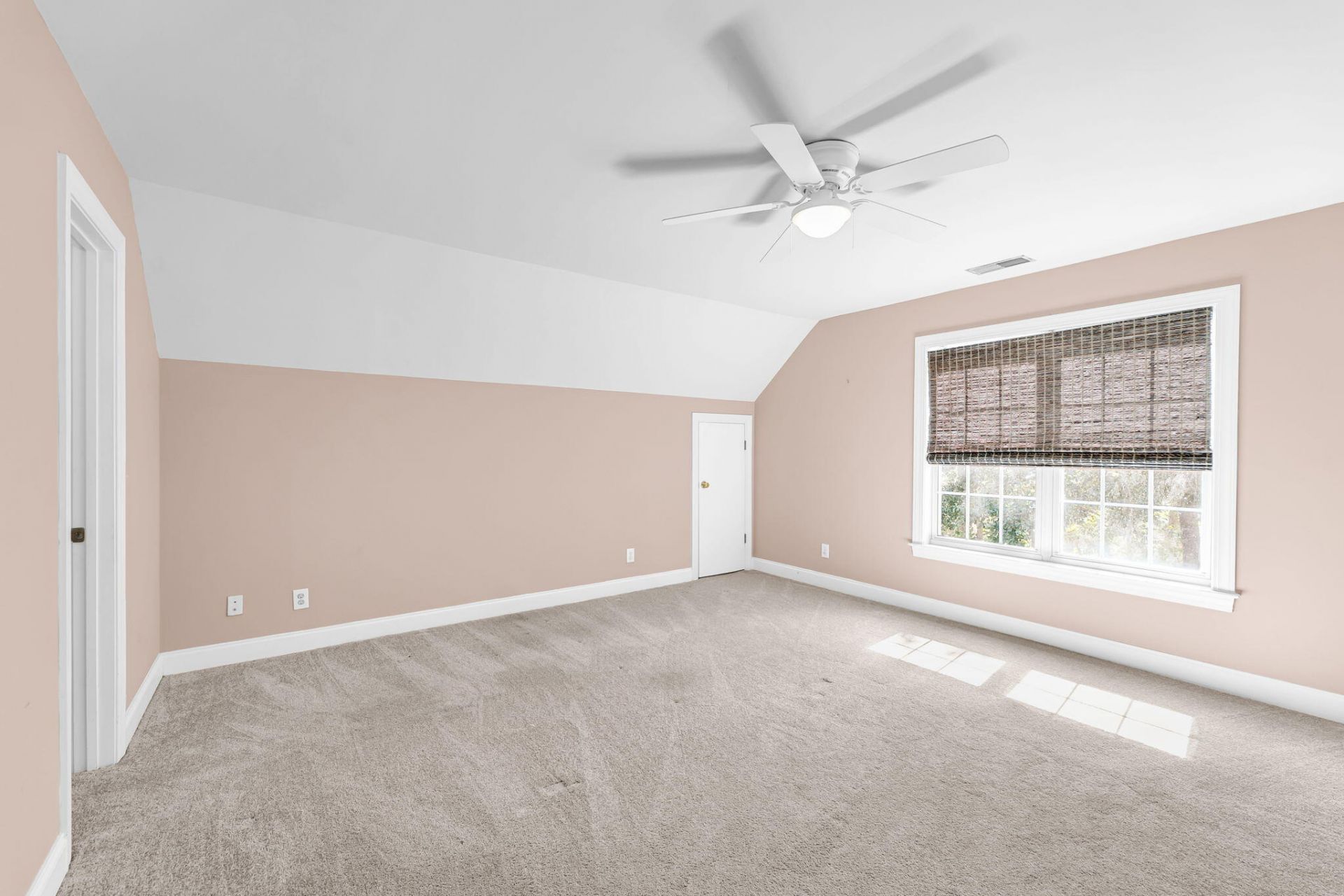 4220 Meadowbrook Court Photo 33