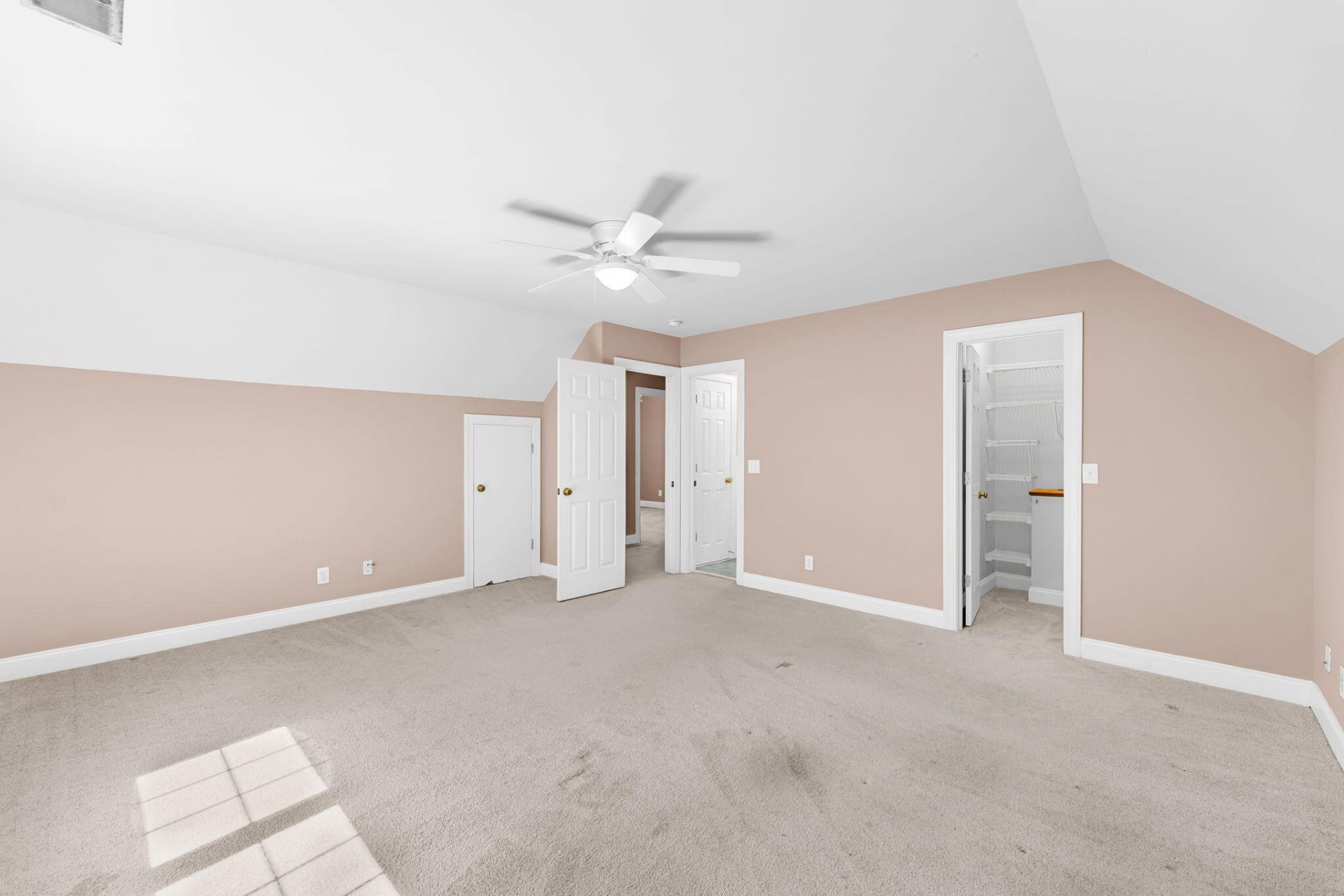 4220 Meadowbrook Court Photo 34