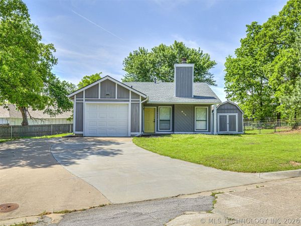 1618 E Denton Avenue , Sapulpa, OK 74066