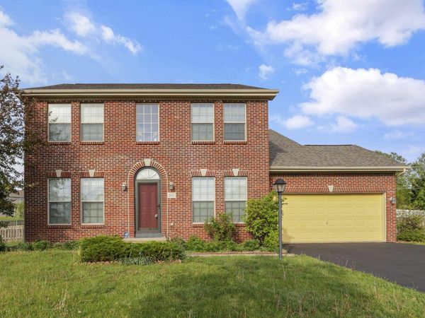 563 Banbridge Street , Pickerington, OH 43147