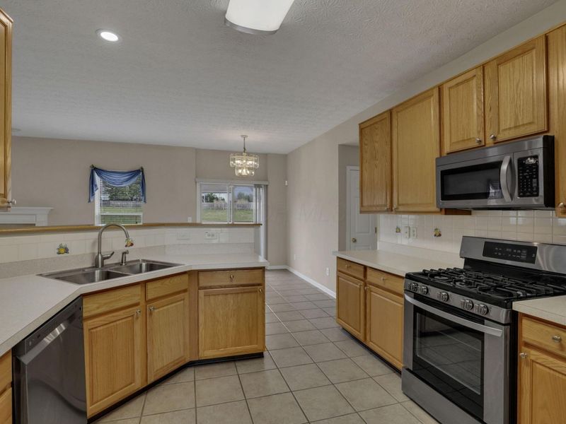 563 Banbridge Street , Pickerington, OH 43147 Photo 23