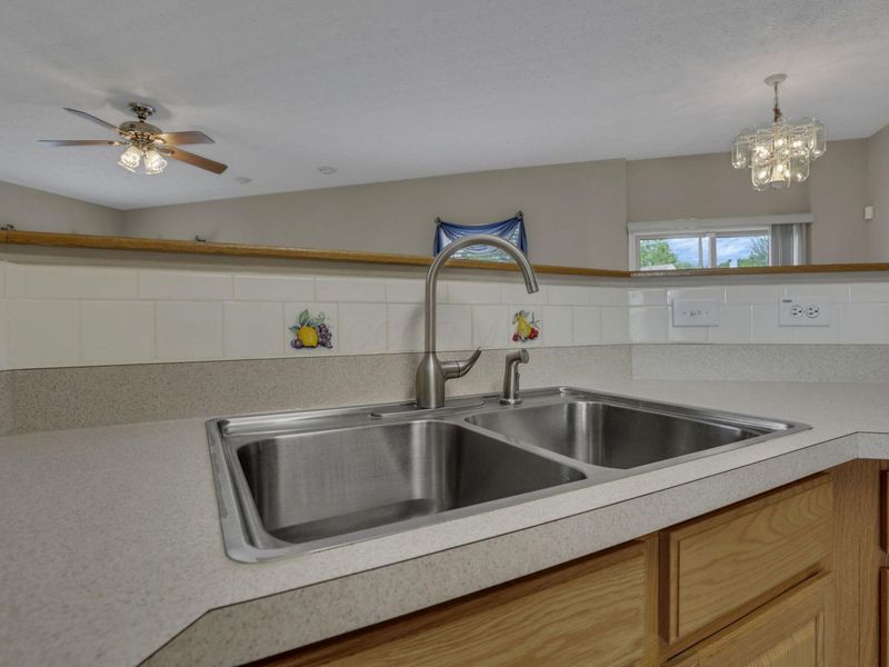 563 Banbridge Street , Pickerington, OH 43147 Photo 25