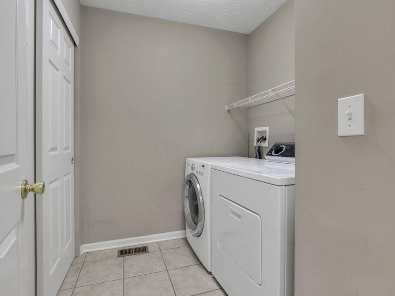 563 Banbridge Street , Pickerington, OH 43147 Photo 26