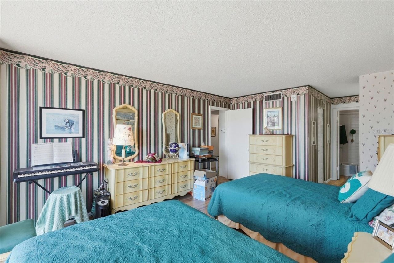 6180 Sun Boulevard, Unit 307, Saint Petersburg, FL 33715 Photo