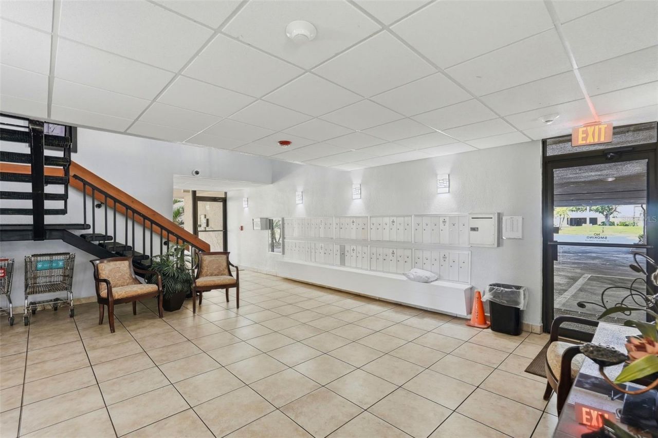 6180 Sun Boulevard, Unit 307, Saint Petersburg, FL 33715 Photo