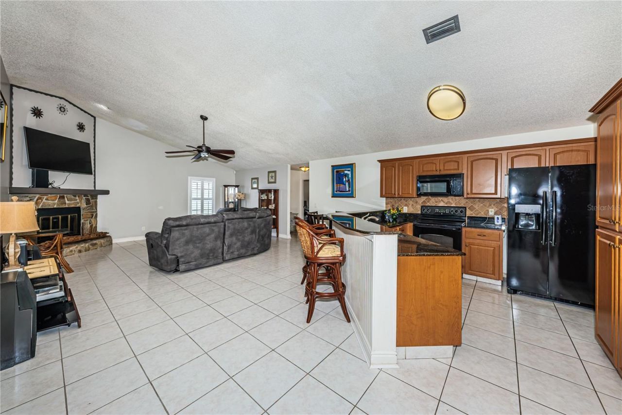 6804 Seafairer Drive, Tampa, FL 33615 Photo