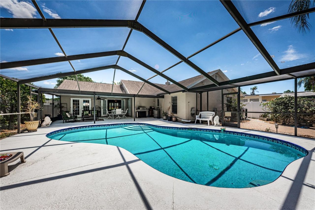6804 Seafairer Drive, Tampa, FL 33615 Photo