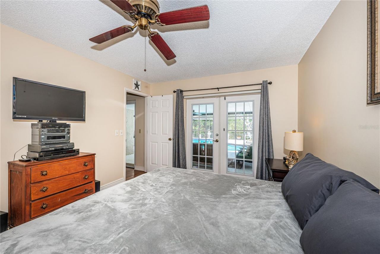 6804 Seafairer Drive, Tampa, FL 33615 Photo