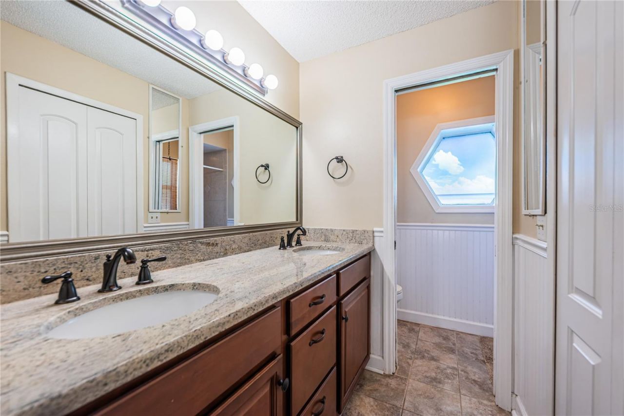 6804 Seafairer Drive, Tampa, FL 33615 Photo