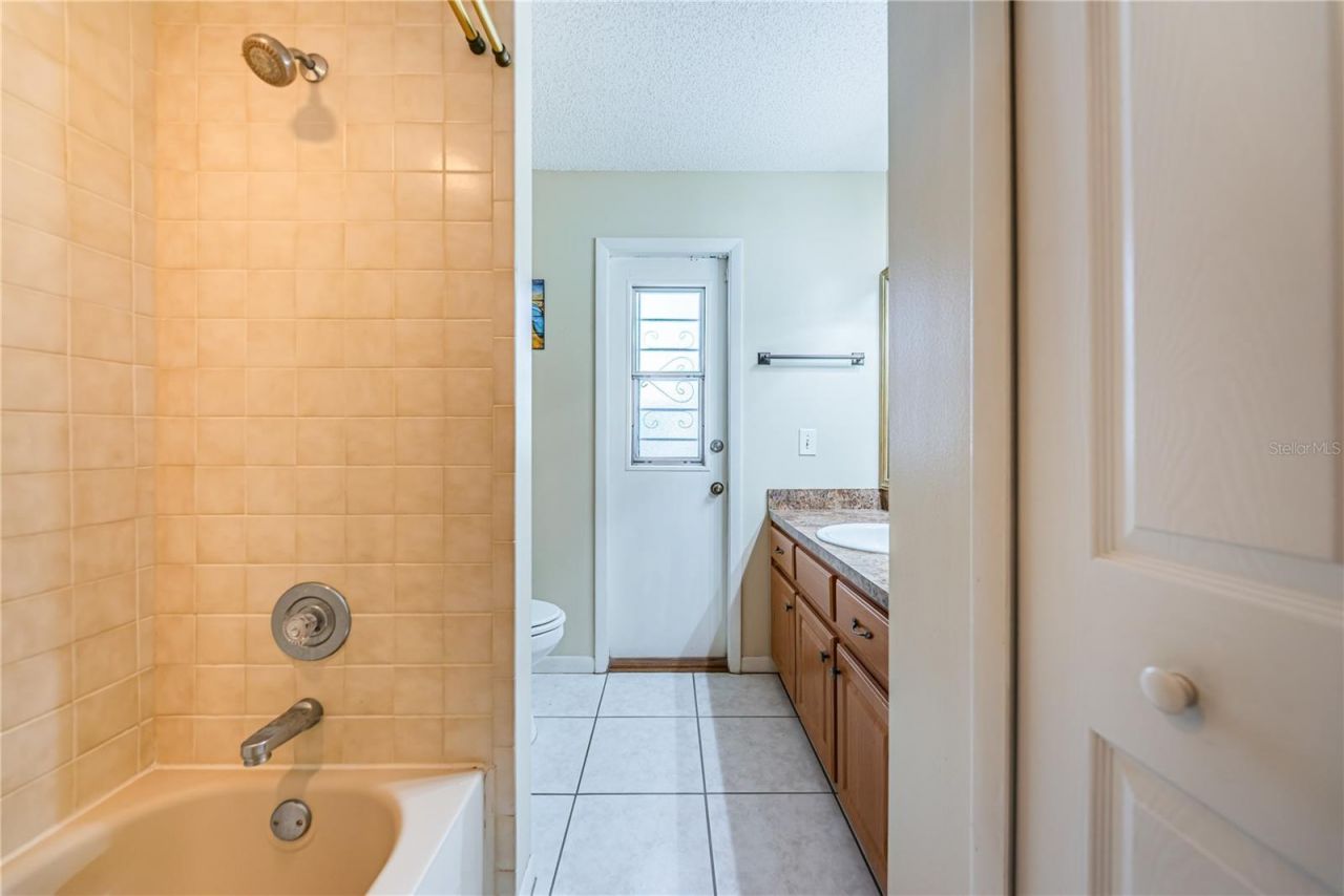 6804 Seafairer Drive, Tampa, FL 33615 Photo