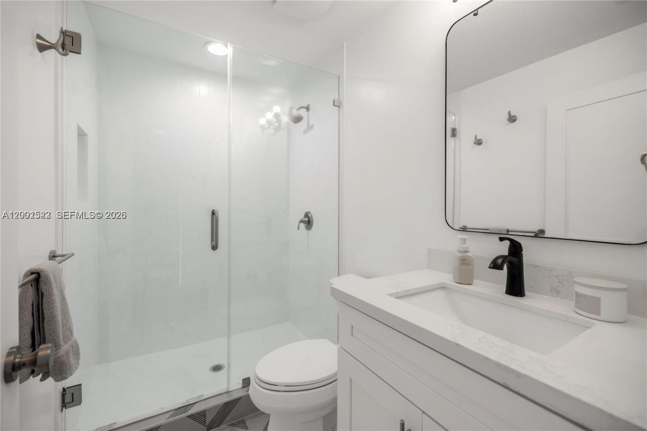 320 NE 88th St , El Portal, FL 33138 Photo