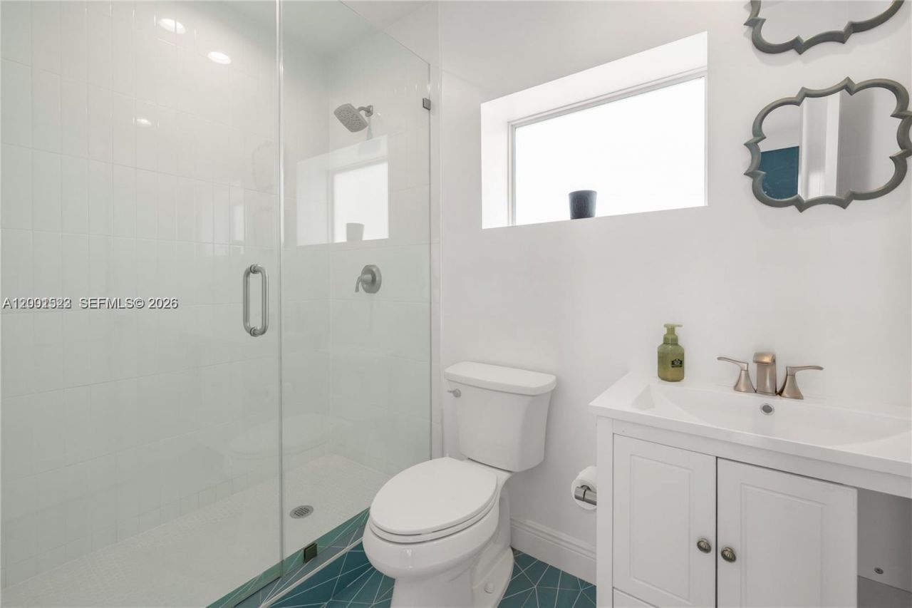 320 NE 88th St , El Portal, FL 33138 Photo