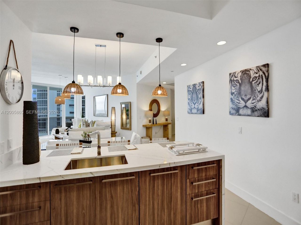15901 Collins Ave, Unit 2807, Sunny Isles Beach, FL 33160 Photo