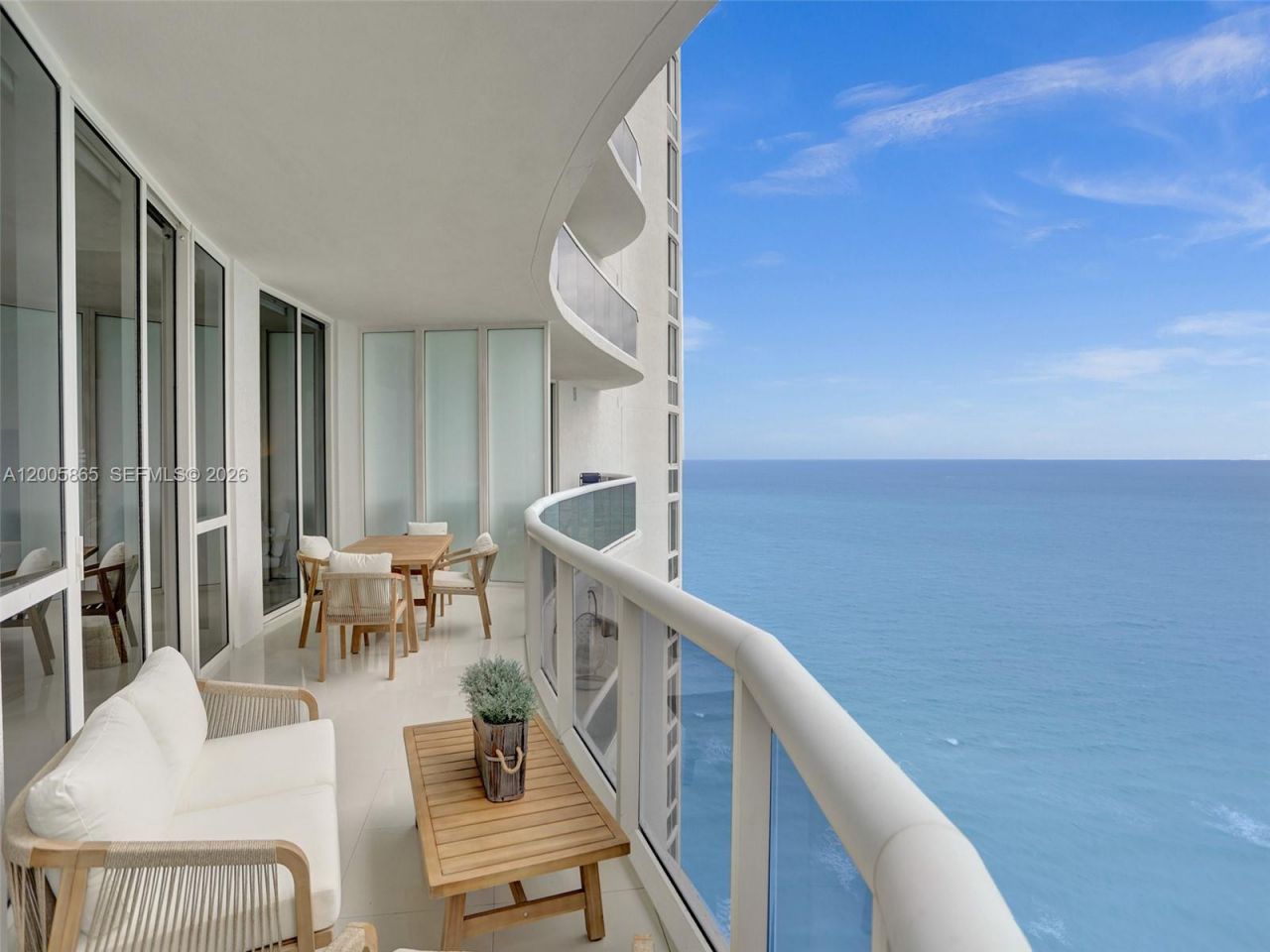 15901 Collins Ave, Unit 2807, Sunny Isles Beach, FL 33160 Photo