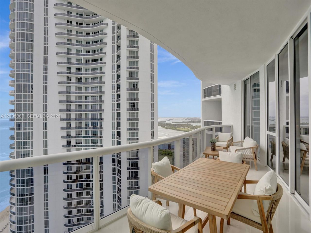 15901 Collins Ave, Unit 2807, Sunny Isles Beach, FL 33160 Photo