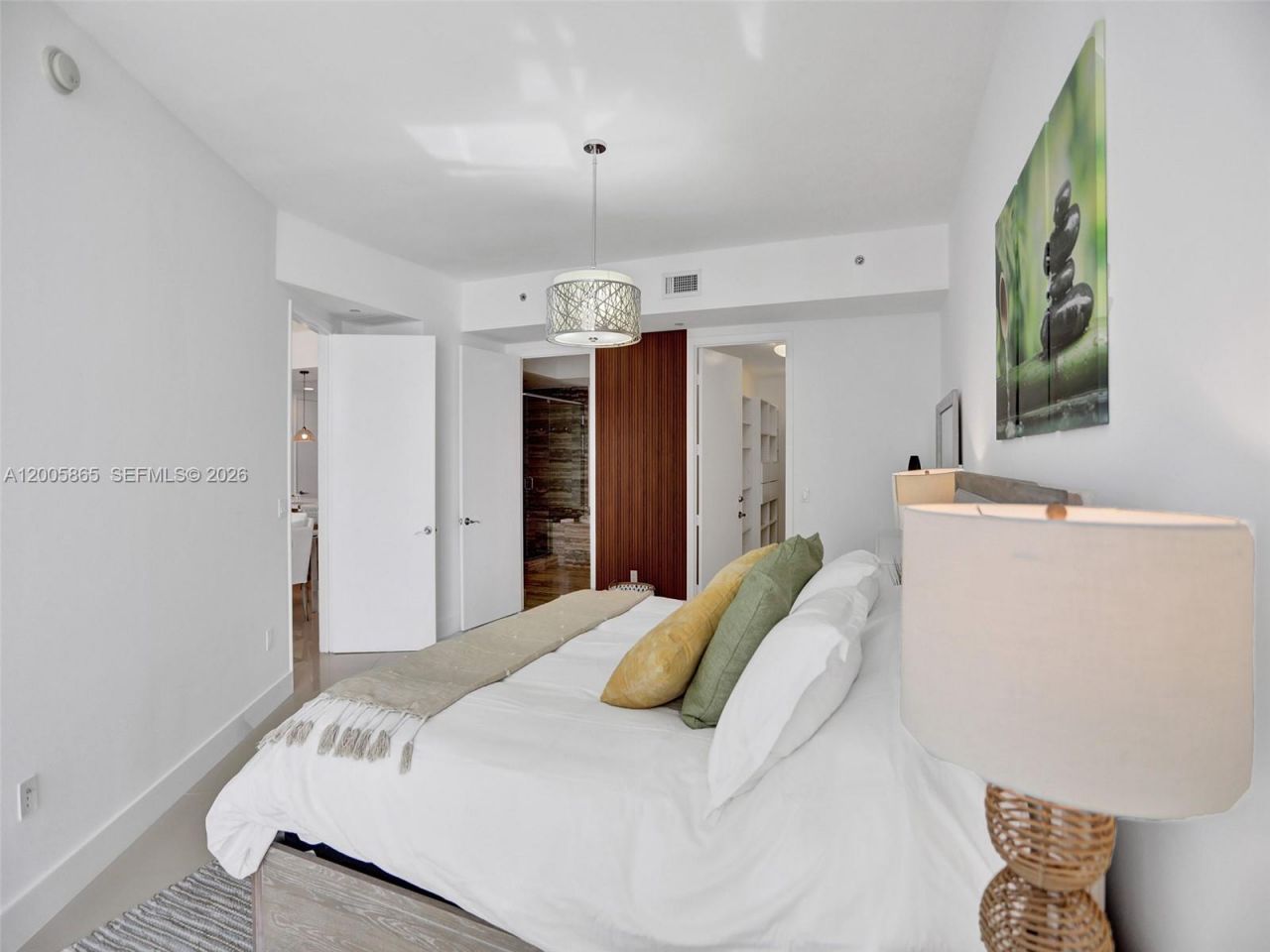 15901 Collins Ave, Unit 2807, Sunny Isles Beach, FL 33160 Photo