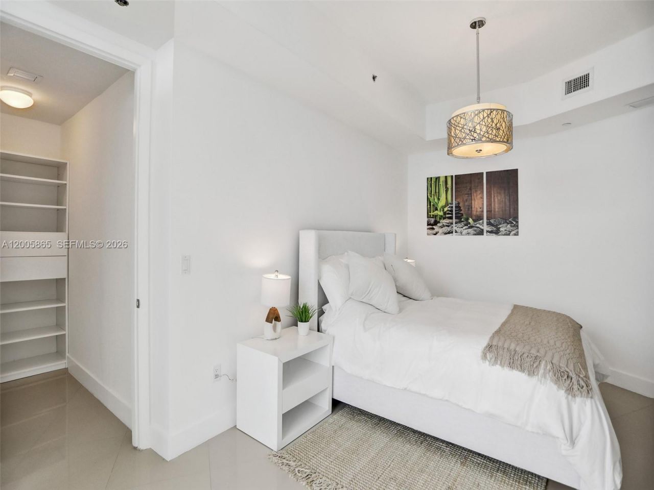 15901 Collins Ave, Unit 2807, Sunny Isles Beach, FL 33160 Photo